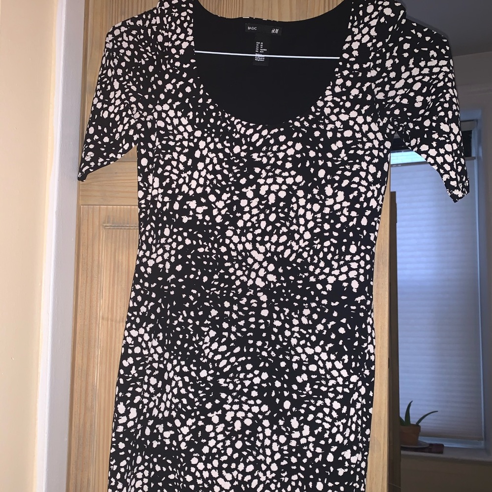 Bodycon black & white dress